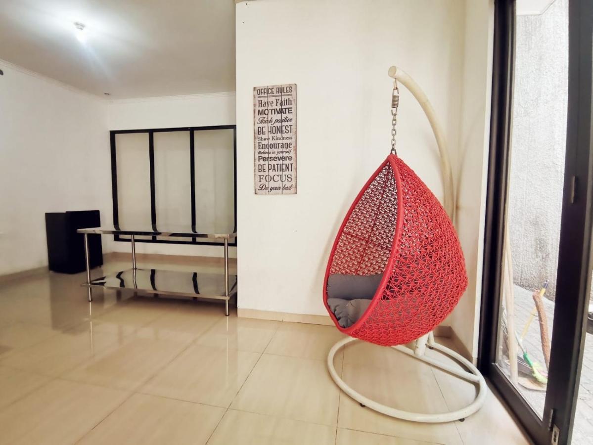Rumah liburan 4-bedroom In South Nuansa Swadarma By Le Ciel Hospitality Jakarta