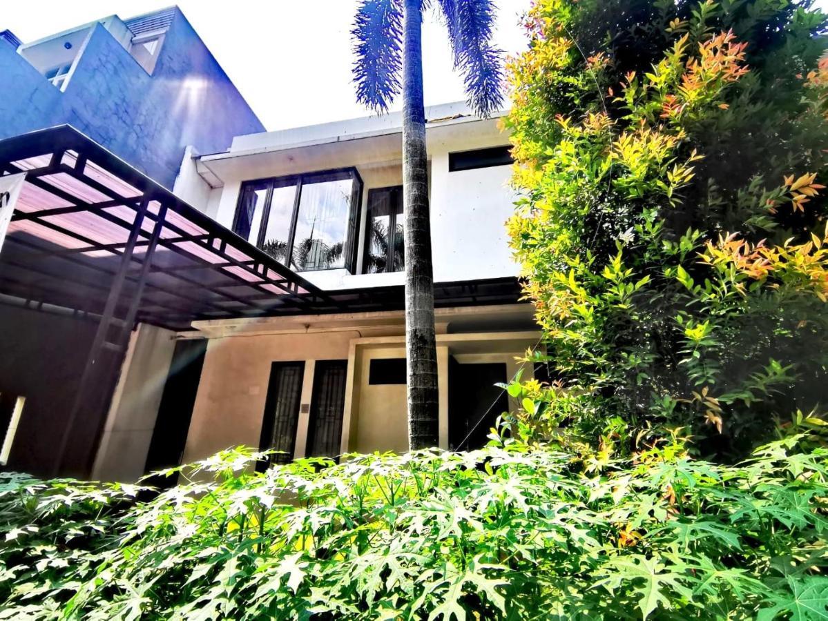 Holiday home 4-bedroom In South Nuansa Swadarma By Le Ciel Hospitality Jakarta